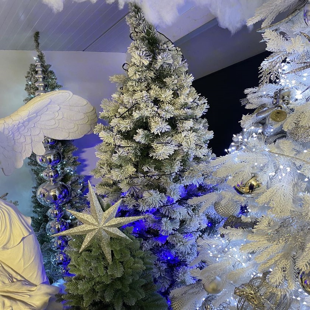 Artificial Green Flocked Christmas Tree - 210cm (7ft) Blue Lights
